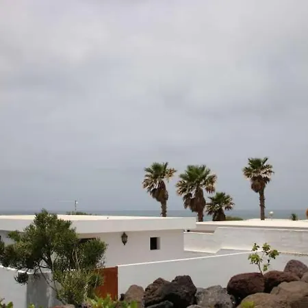 Sleeps 4 Wifi Famara