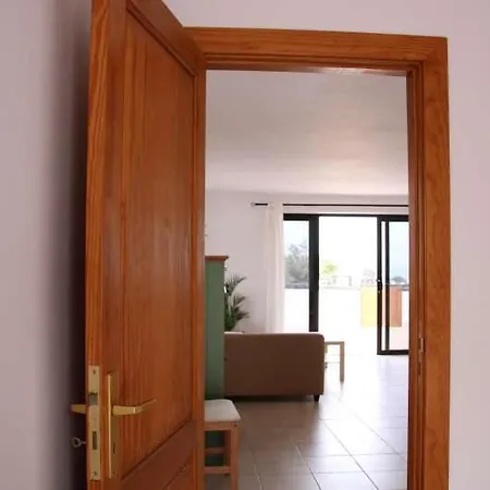 Holiday home Sleeps 4 Wifi Famara