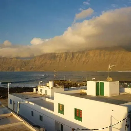 Holiday home Sleeps 4 Wifi Famara